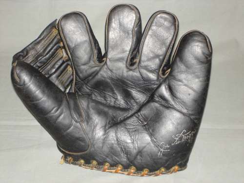 Joe DiMaggio Spalding 107 Front